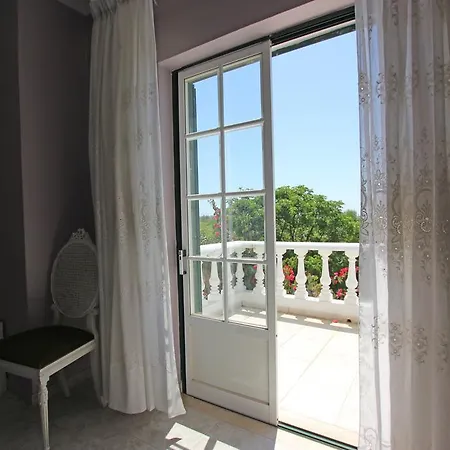 Townhouse Nyaraló Altura